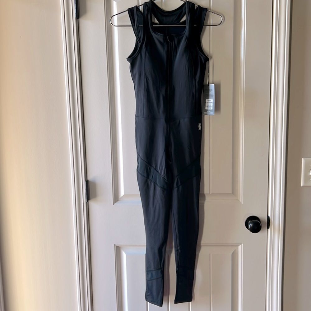 Black Women’s Sleeveless Jumpsuit